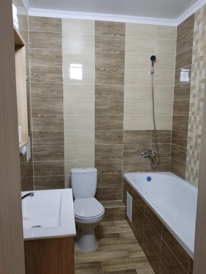 1-Но Комнатная Квартира В Центре Астаны Жк Sezim Qala 4 Akmola Esterno foto